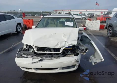 1999 Volvo V70 from USA, damaged, VIN YV1LW55A1X2581463